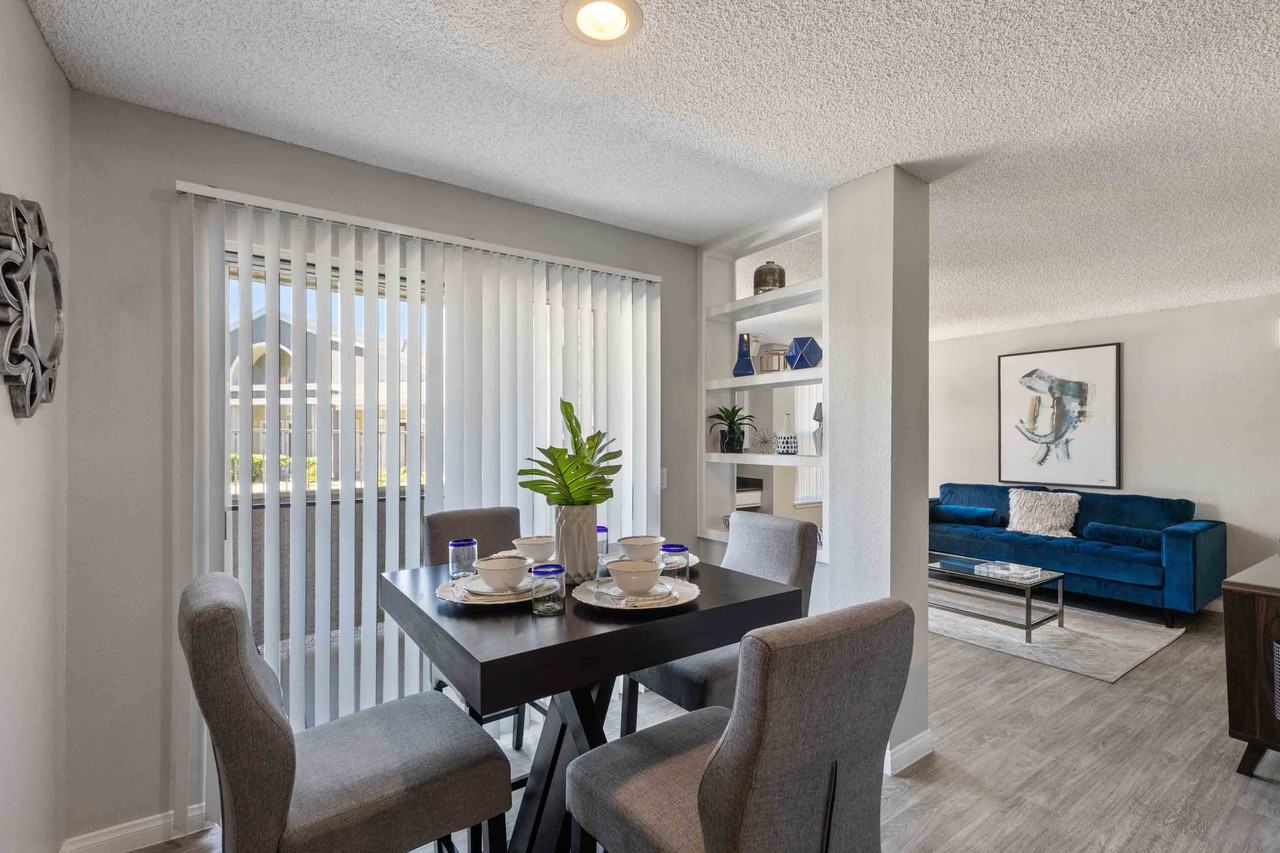 Renaissance Villas Apartment Homes - Photo 4 of 23