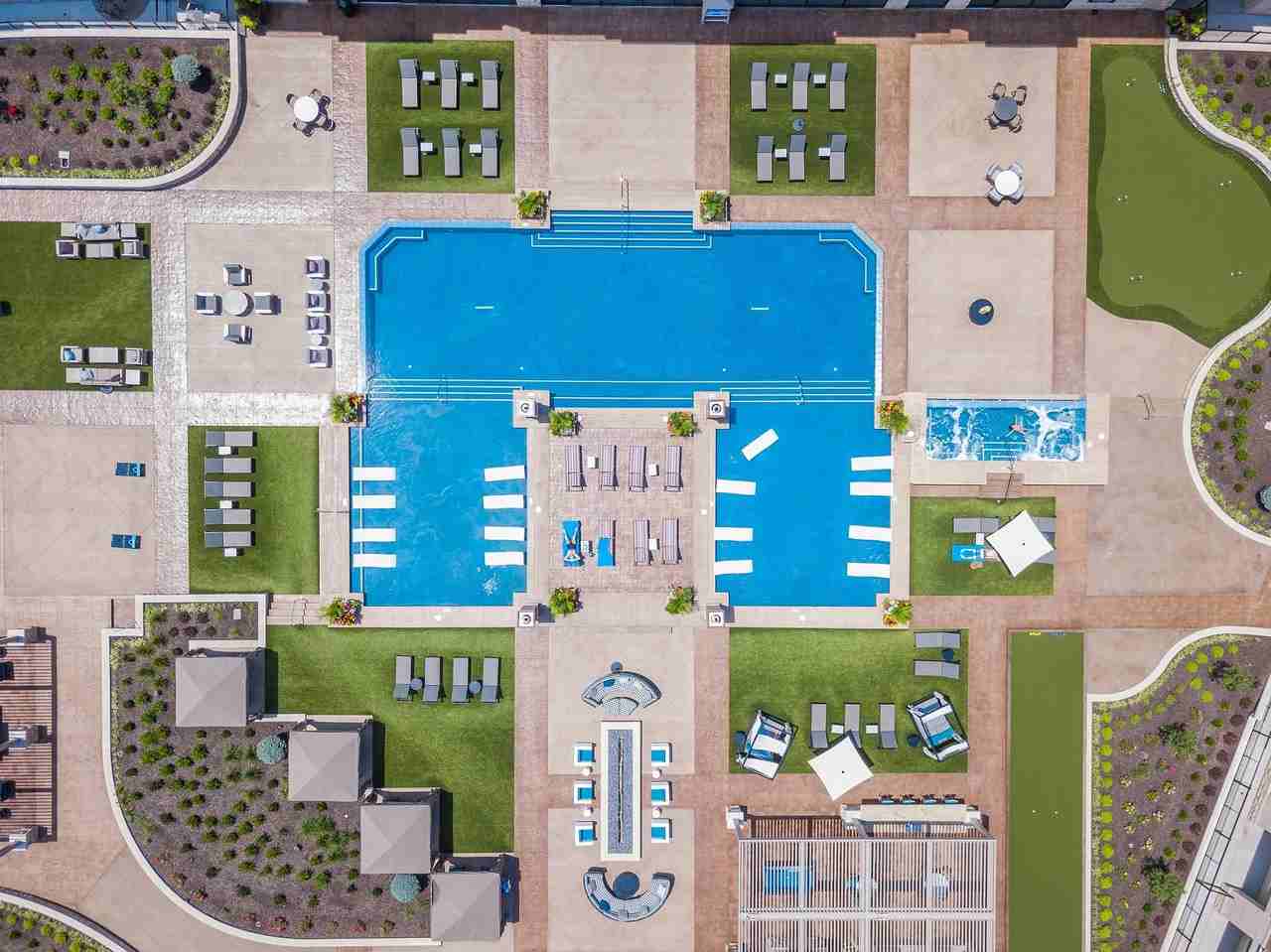 The Royale at CityPlace - Photo 4 of 50