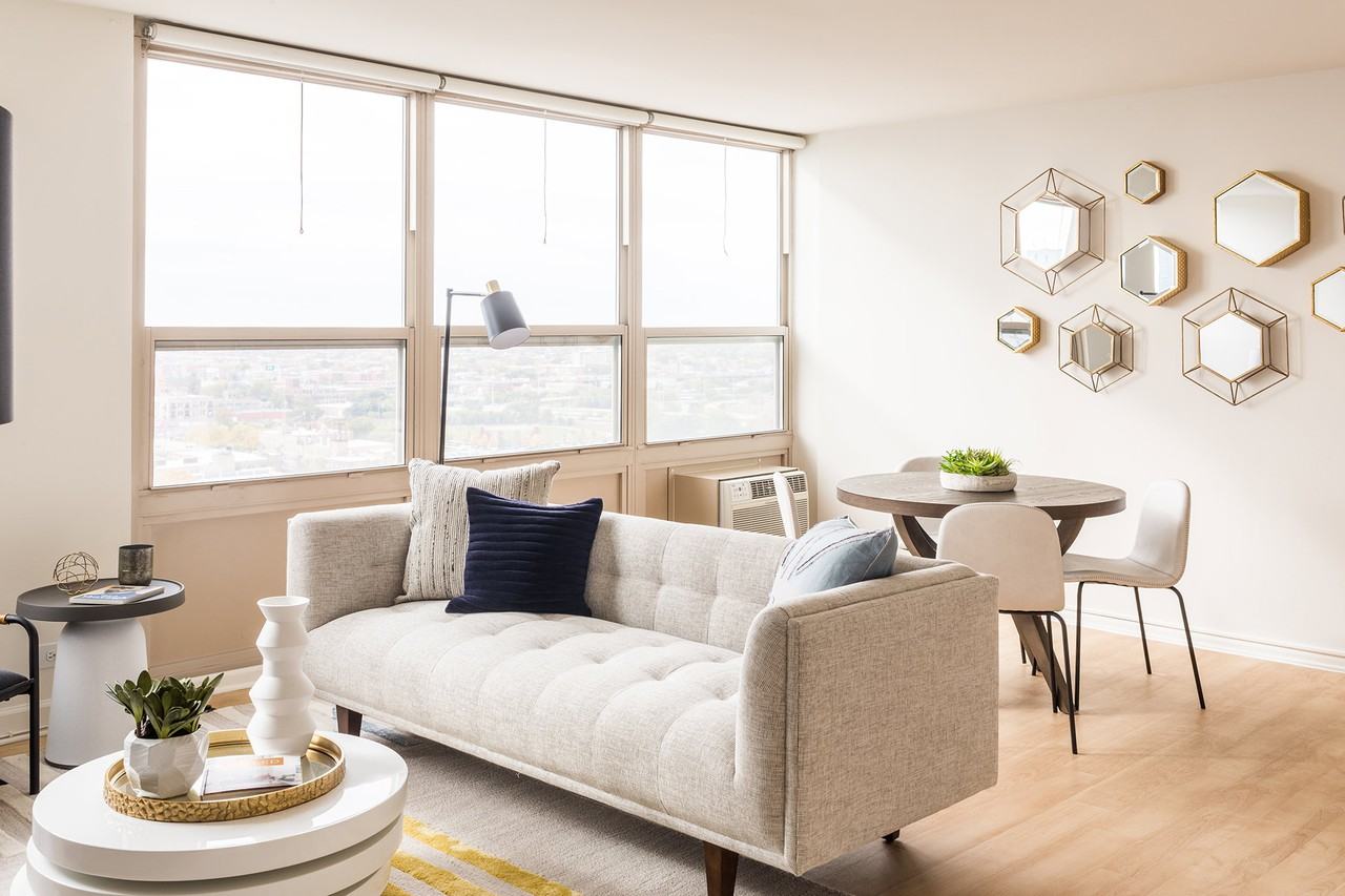 2101 Michigan - Photo 3 of 16