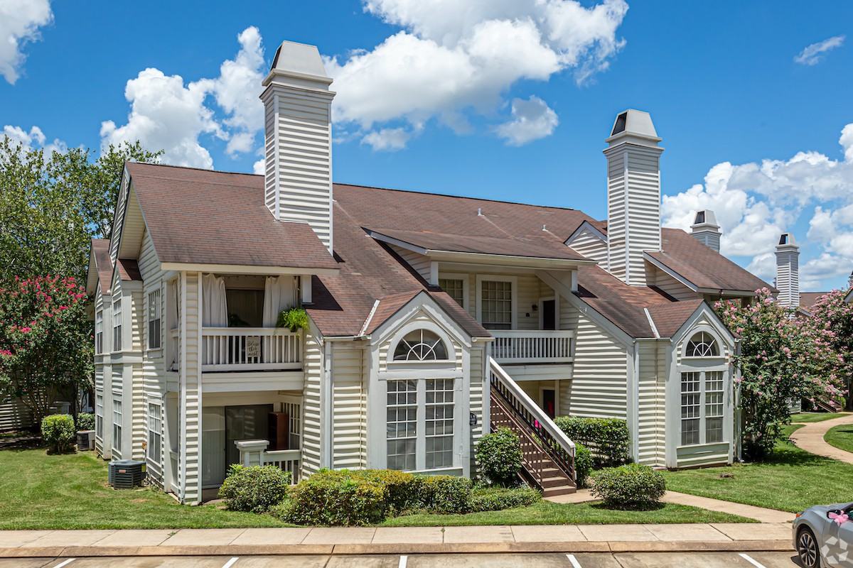 4051 Bayou Rapides Road - Photo 2 of 33