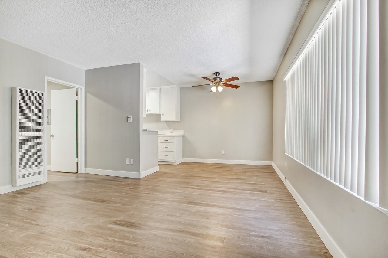 The McLaughlin Avenue Apartments - Photo 5 of 25