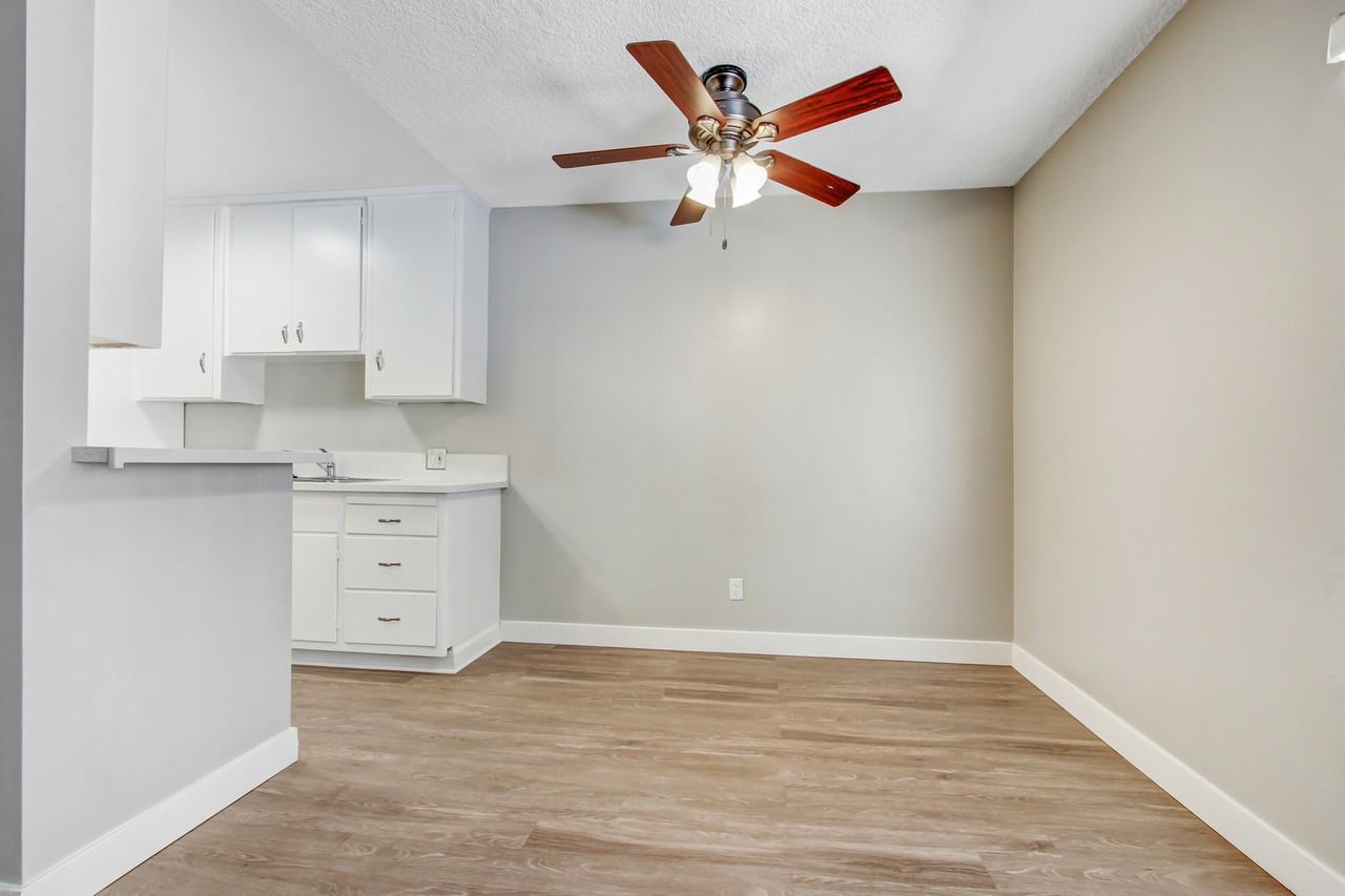 The McLaughlin Avenue Apartments - Photo 6 of 25