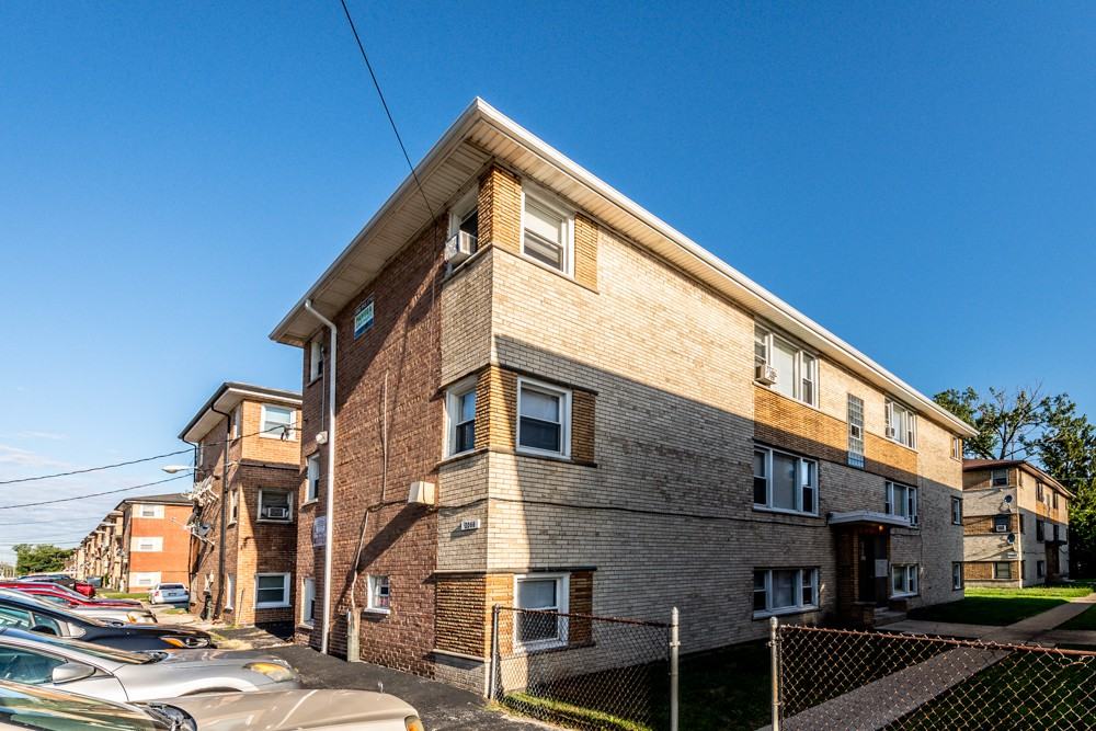 2066 W 135th Pl - Photo 3 of 10