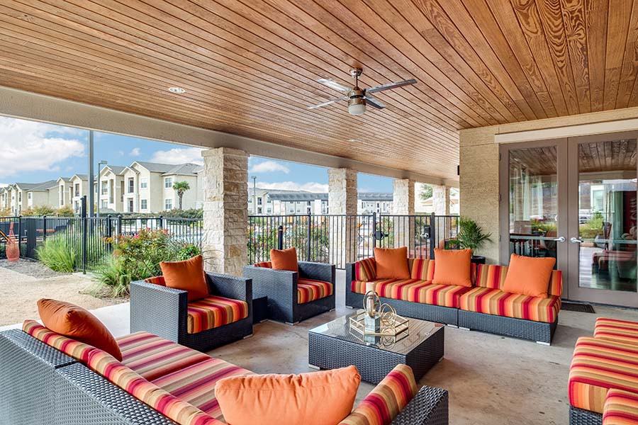 SILVERADO CROSSING - Photo 7 of 17