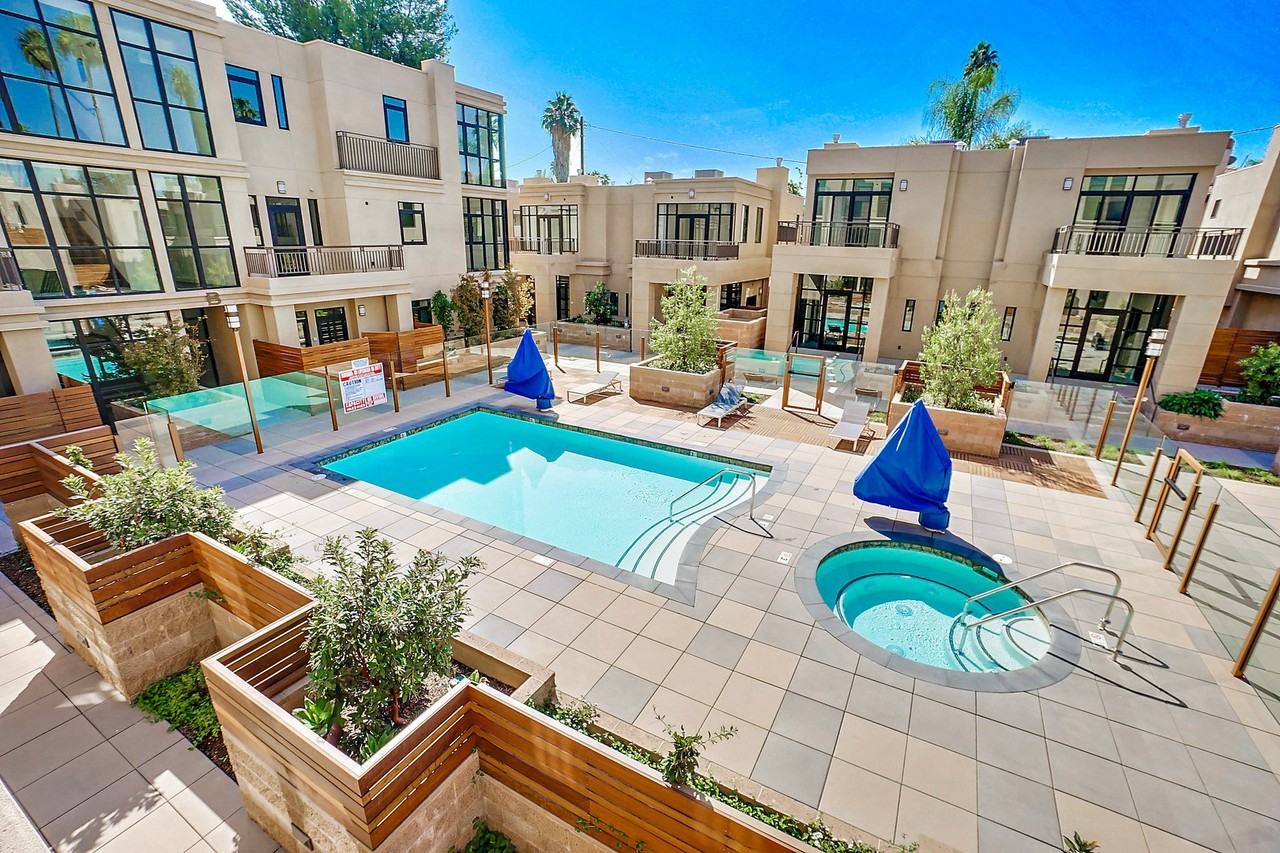 Residences at Village Walk - Photo 7 of 91