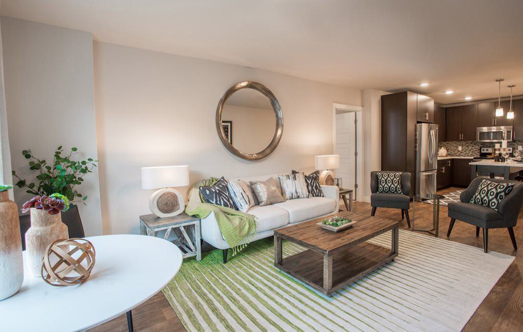 Union West - Photo 4 of 35