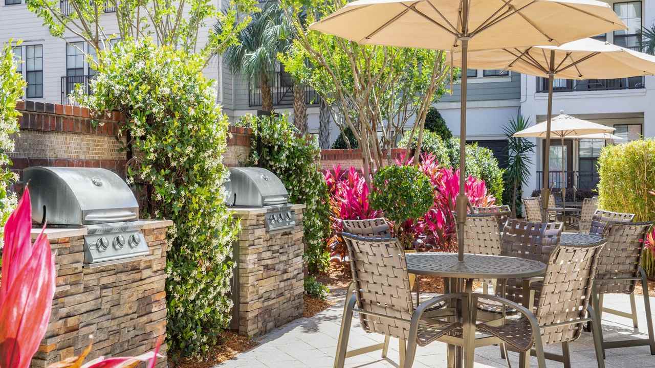 9734 Tapestry Park Circle - Photo 3 of 11