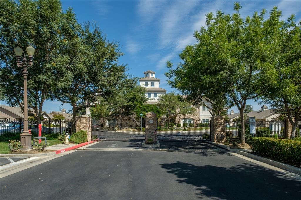 Dartmouth Tower at Shaw - Photo 3 of 30