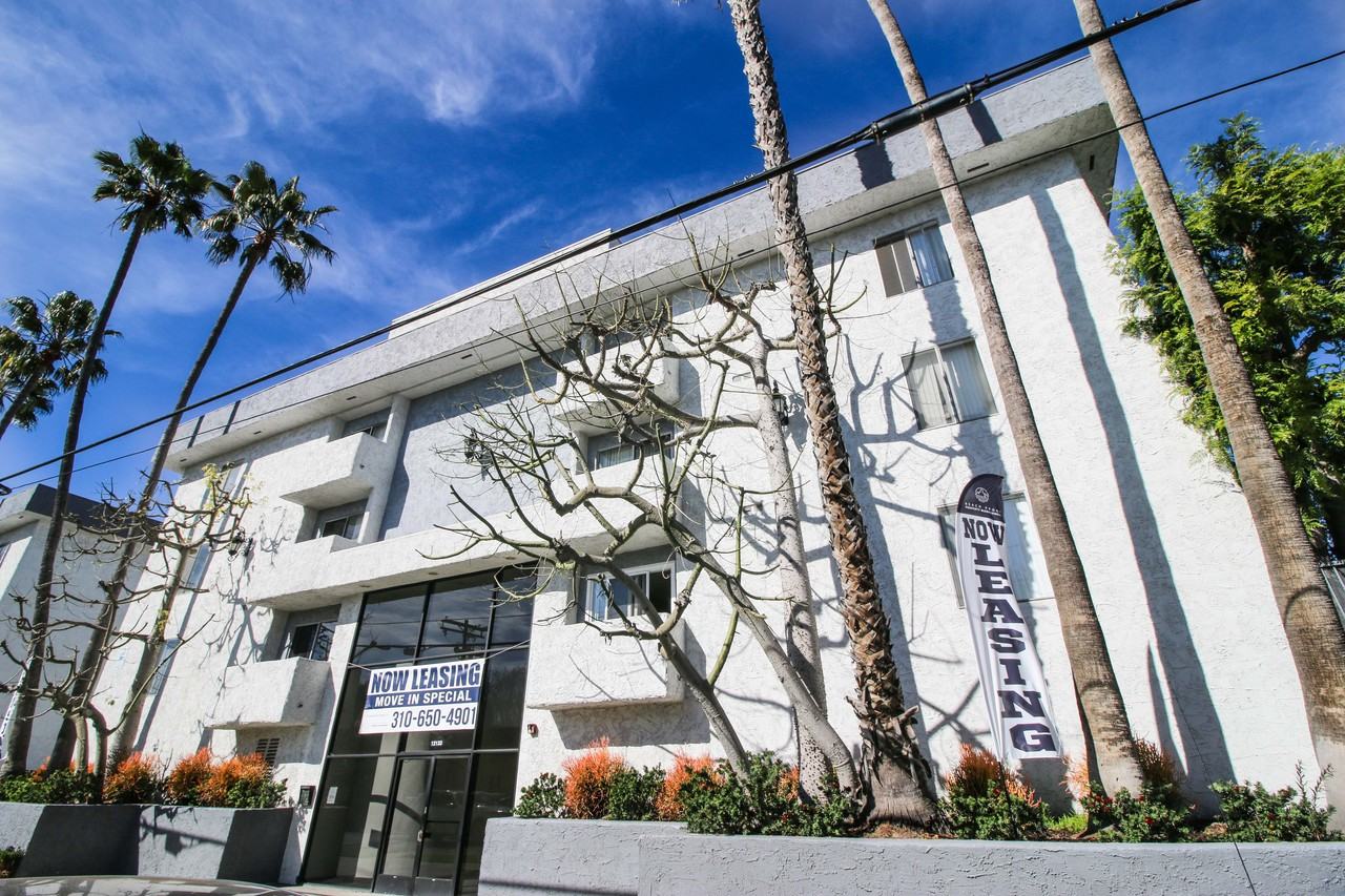 12133 Mitchell Ave. - Photo 3 of 14