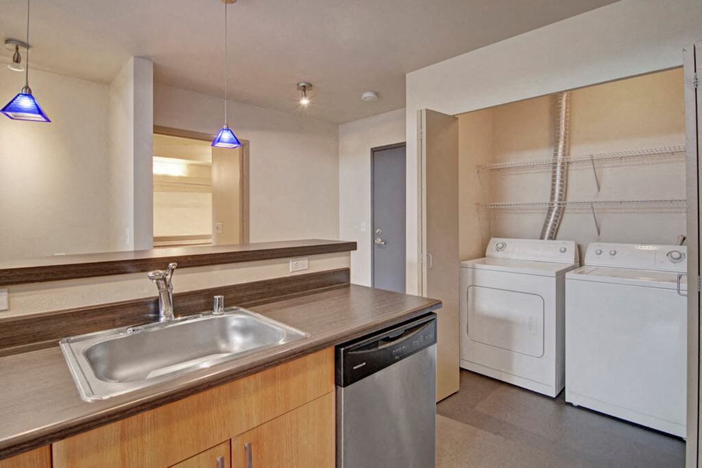 Epicenter - Photo 5 of 21