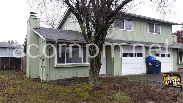 2807 El Toro Ct - Photo 2 of 4