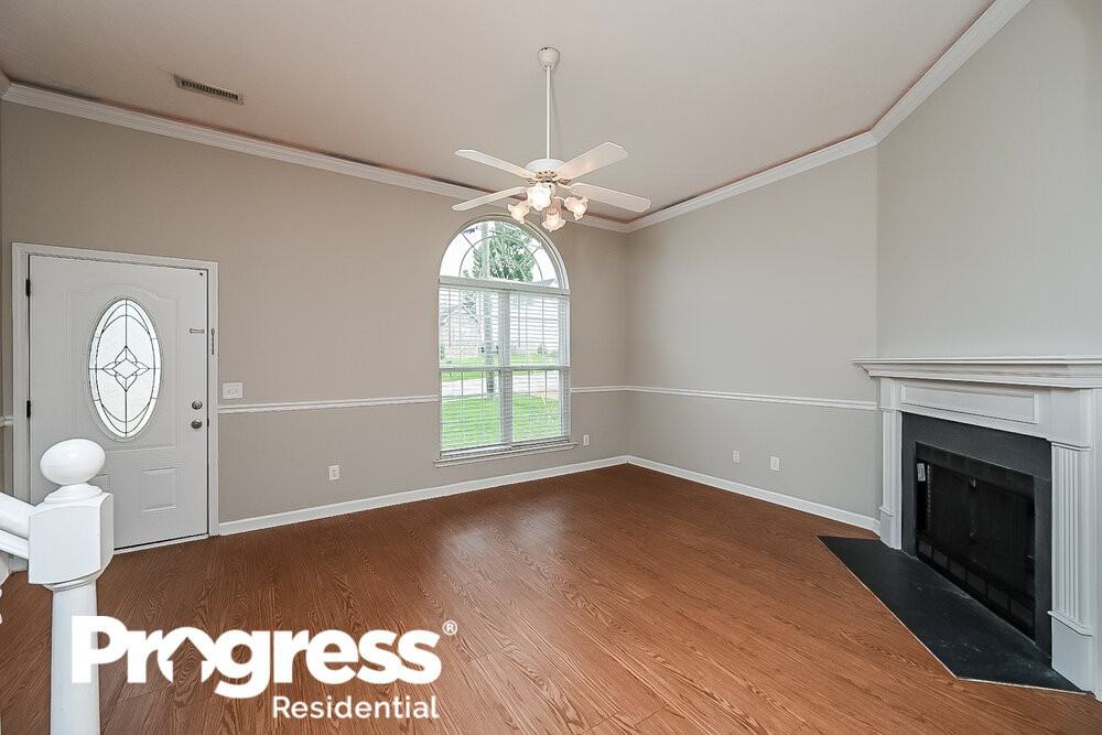 4412 Winton Dr - Photo 2 of 15