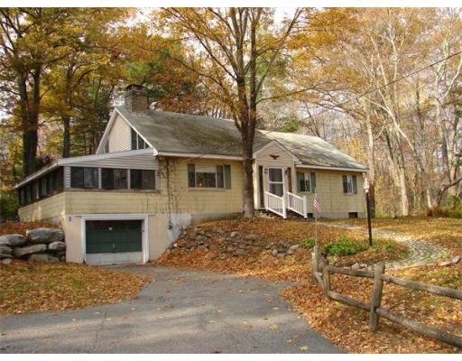 1 Fernbrook Ln - Photo 2 of 21