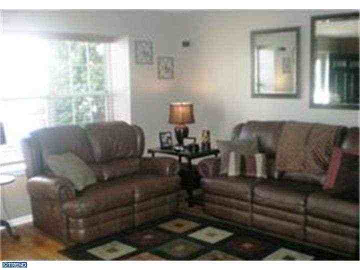 1005 Rafter Rd - Photo 2 of 7