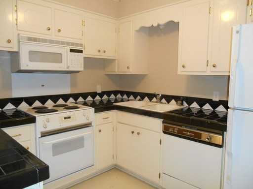 4403 Heyman Ln #218 - Photo 3 of 6