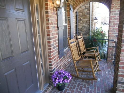 620 Royal Tower Way - Photo 2 of 15