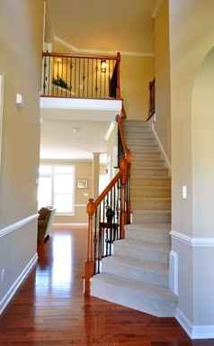 620 Royal Tower Way - Photo 3 of 15