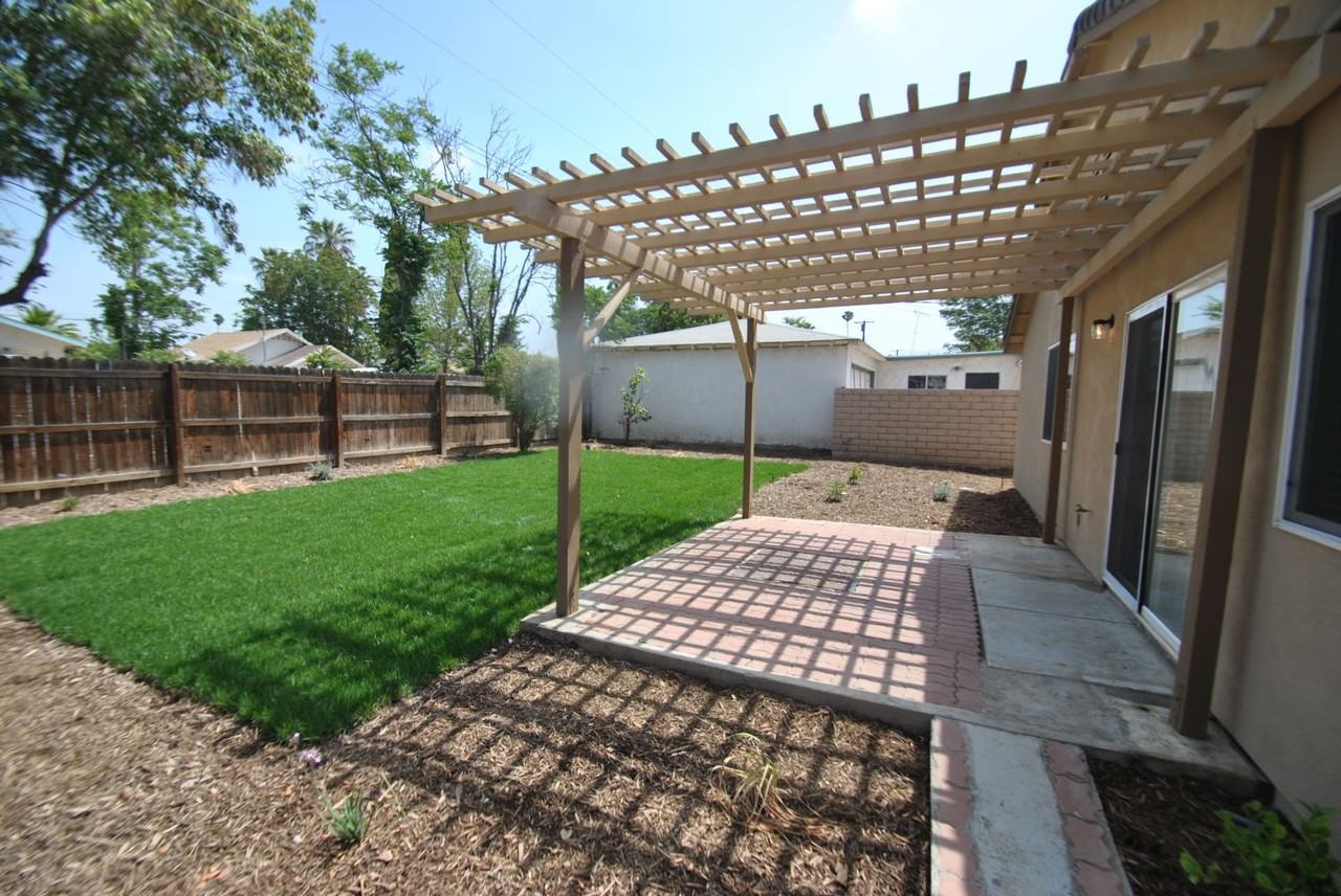 2291 10th St - Photo 2 of 8