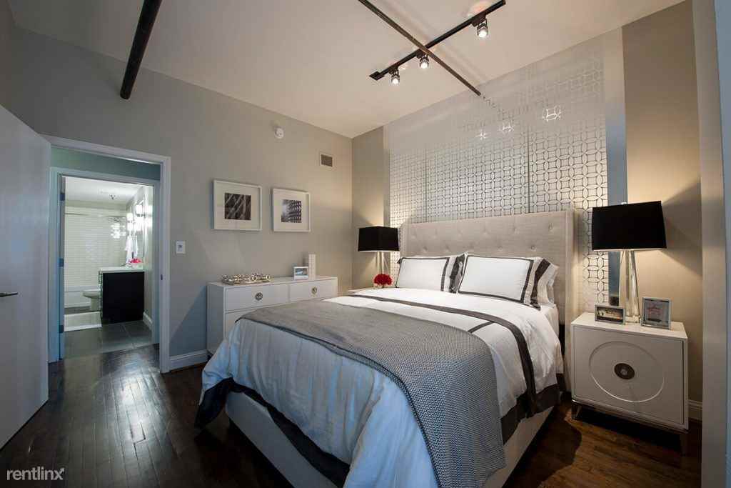 1707 Post Oak Blvd - Photo 2 of 5