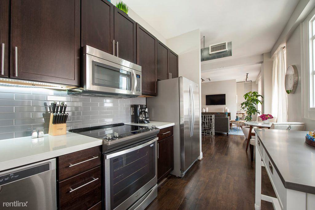 1707 Post Oak Blvd - Photo 3 of 5