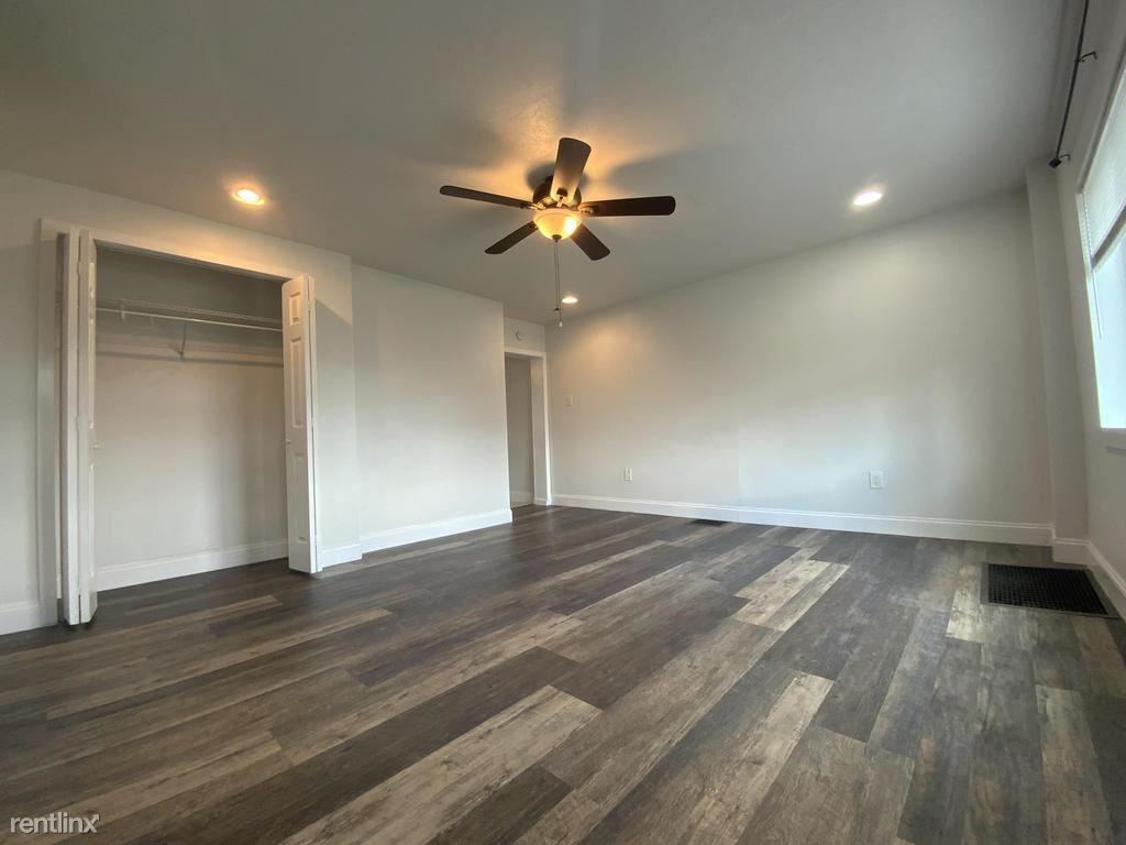 842 Phineas St #1 - Photo 3 of 16