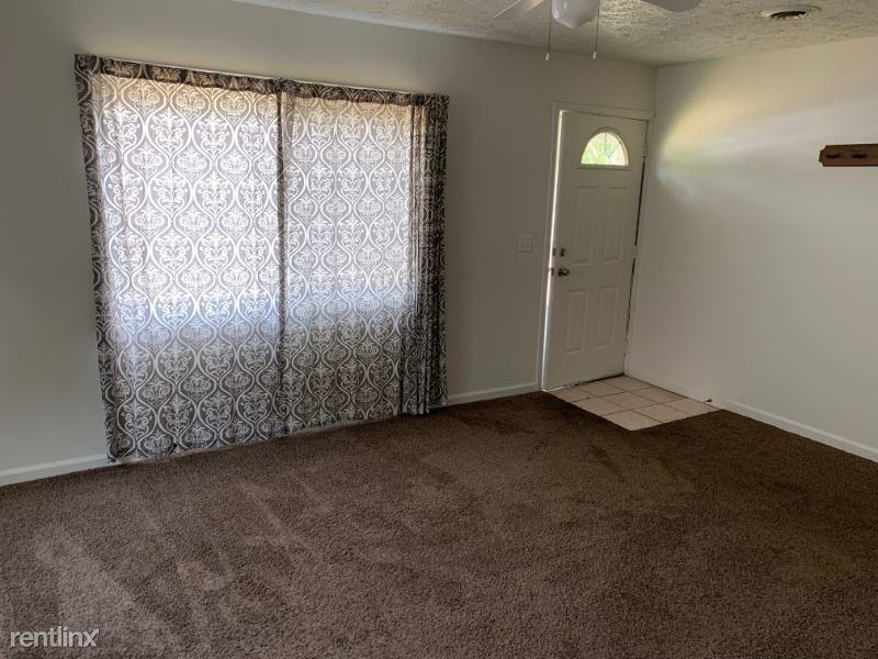 1517 Owen St - Photo 2 of 7