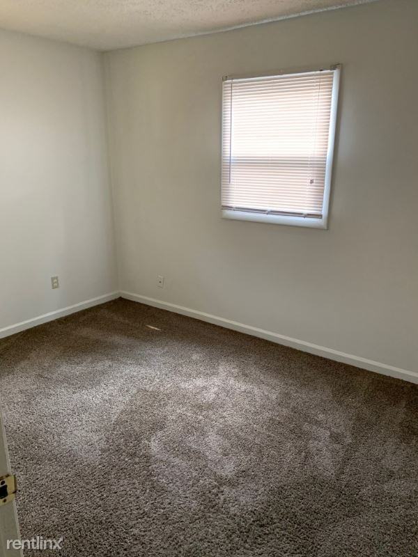 1517 Owen St - Photo 3 of 7