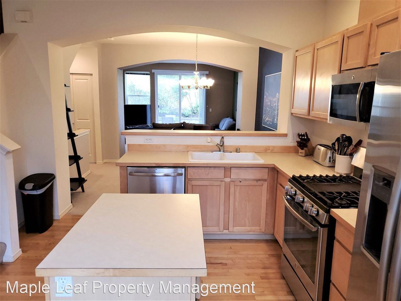 22421 43rd Ave S - Photo 3 of 42