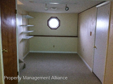 7648 Autumnal Ln - Photo 3 of 6