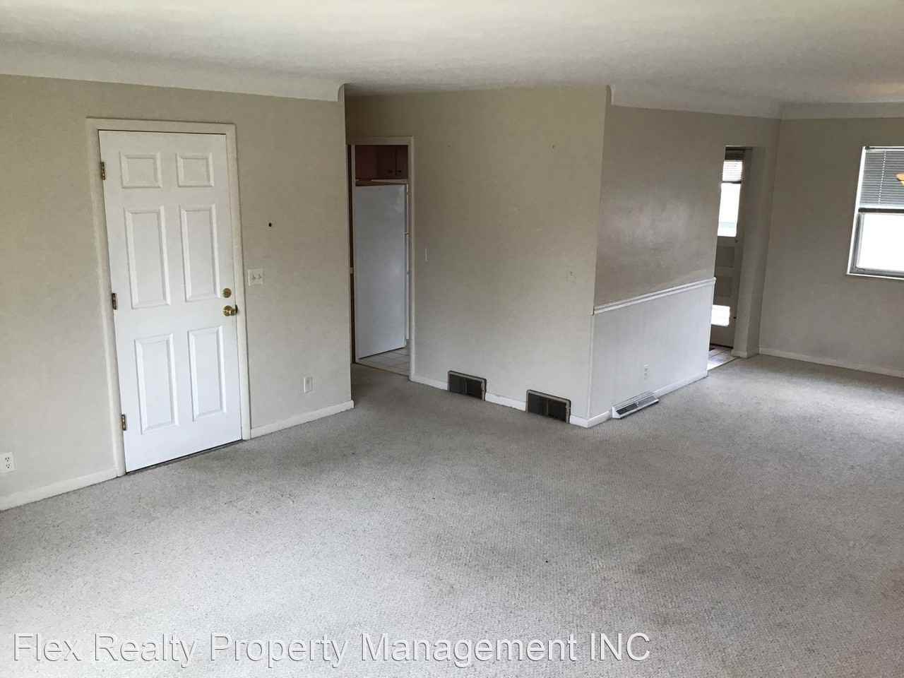 3910 Clareridge Dr Uppr - Photo 3 of 20