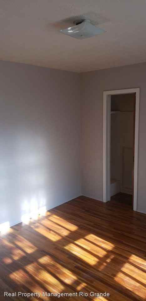 1712 Cardenas Dr Ne - Photo 2 of 6