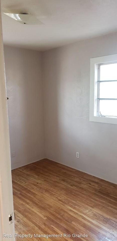 1712 Cardenas Dr Ne - Photo 3 of 6