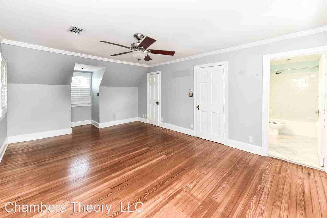 6911 Elm Dr - Photo 2 of 44