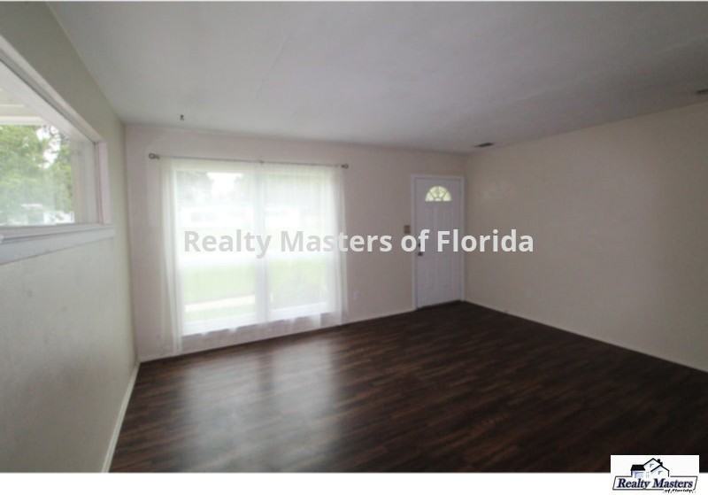 71 Stetson Rd - Photo 2 of 15