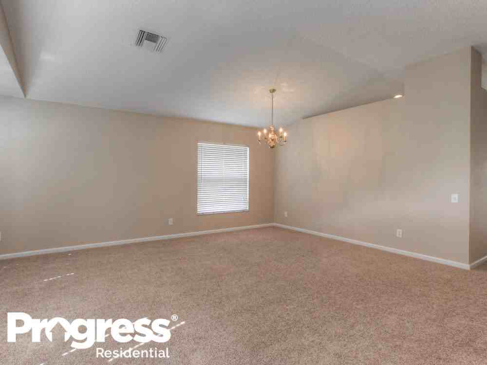 4518 Marchmont Blvd - Photo 2 of 15