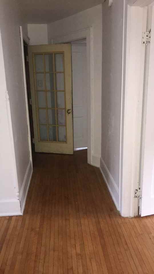 1299 Cedar St Uppr - Photo 3 of 17