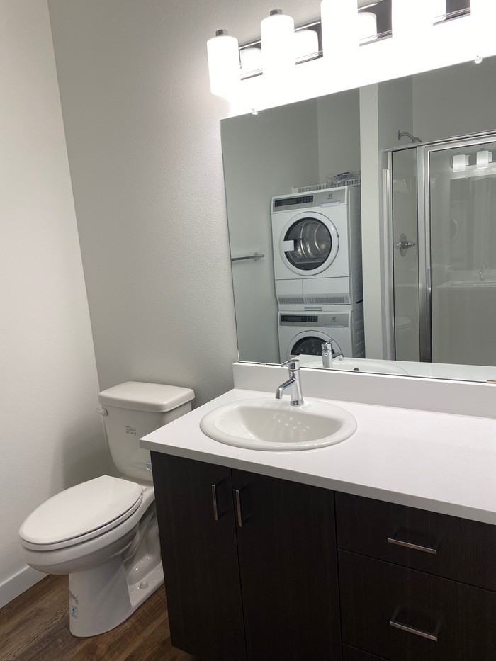 7448 N Saint Louis Ave - Photo 2 of 8