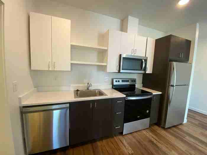 7448 N Saint Louis Ave - Photo 3 of 8