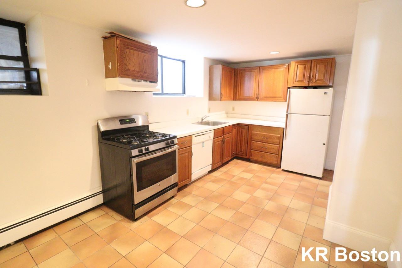 122 Chiswick Road, Boston, MA 02135 2 Bedroom Apartment