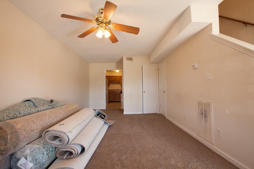 405 Barnhardt Circle - Photo 2 of 5