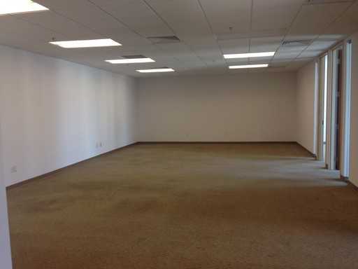 121 S Orange Ave - Photo 2 of 5