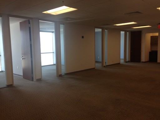 121 S Orange Ave - Photo 3 of 5