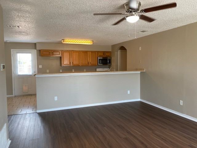 707 Devonian Dr - Photo 2 of 19