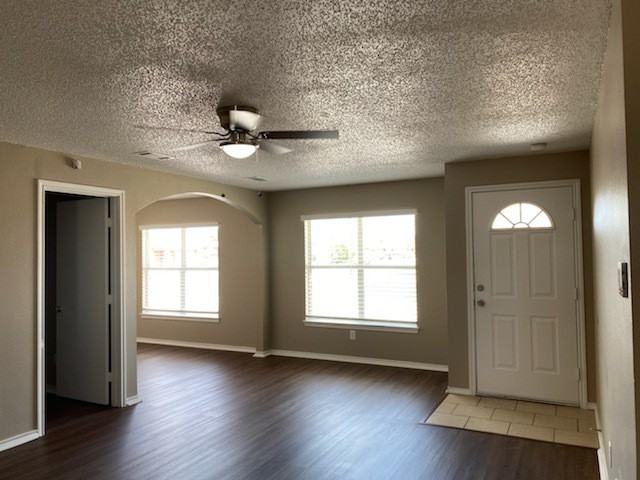 707 Devonian Dr - Photo 3 of 19