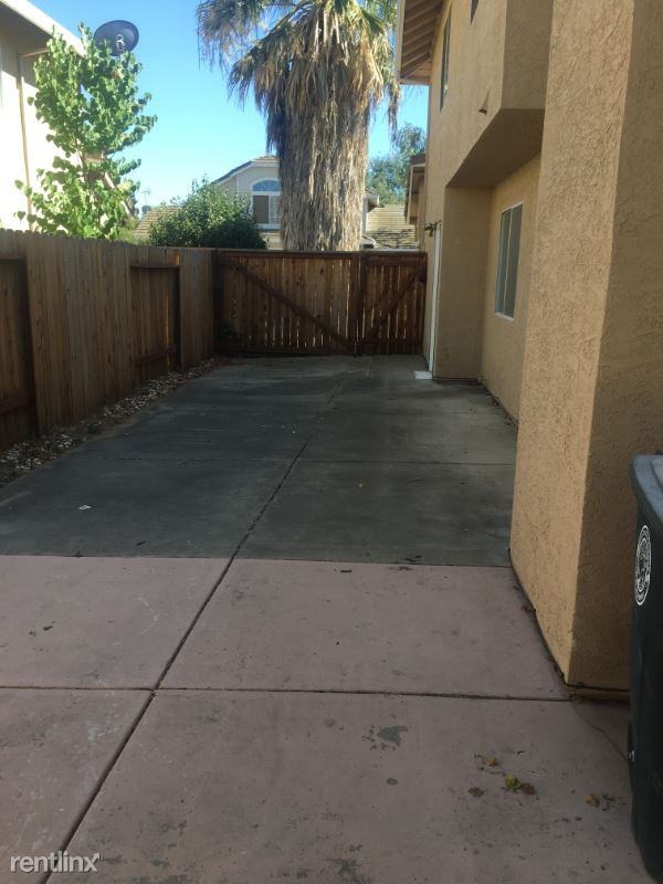 8669 Gossamer Way - Photo 2 of 9