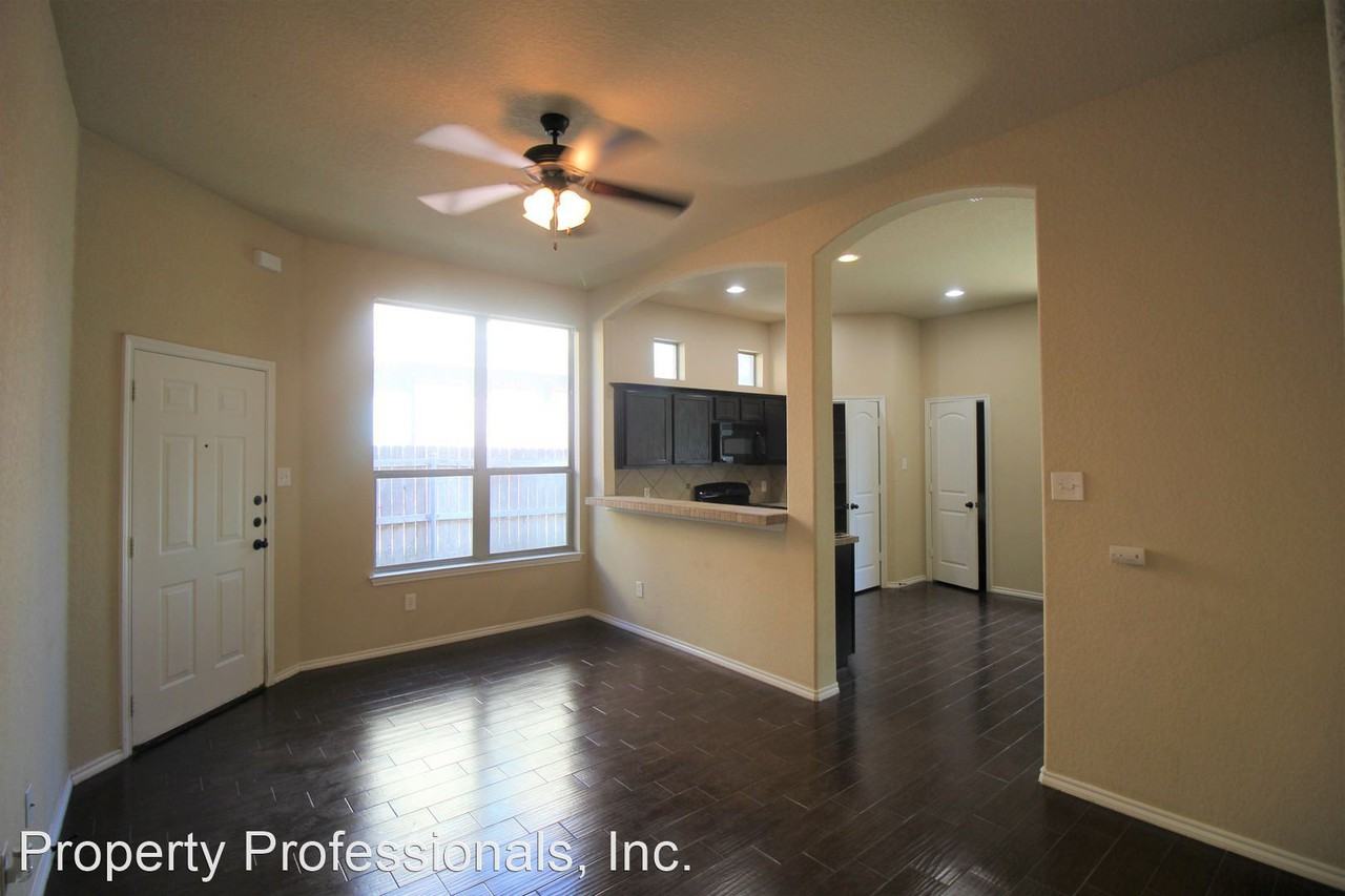 957 Floating Star - Photo 2 of 13