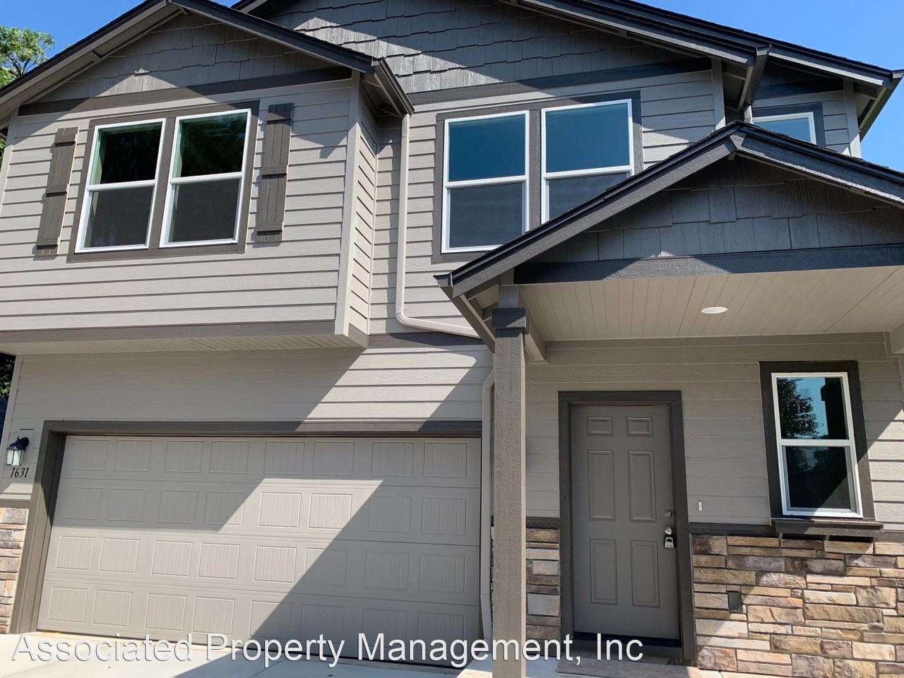 1631 22nd Ave - Photo 2 of 17