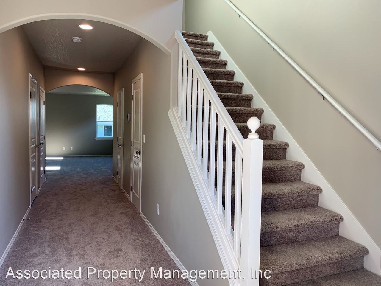 1631 22nd Ave - Photo 3 of 17