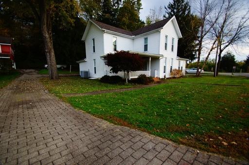 103 Race St - Photo 2 of 25