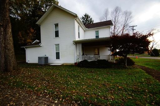 103 Race St - Photo 3 of 25